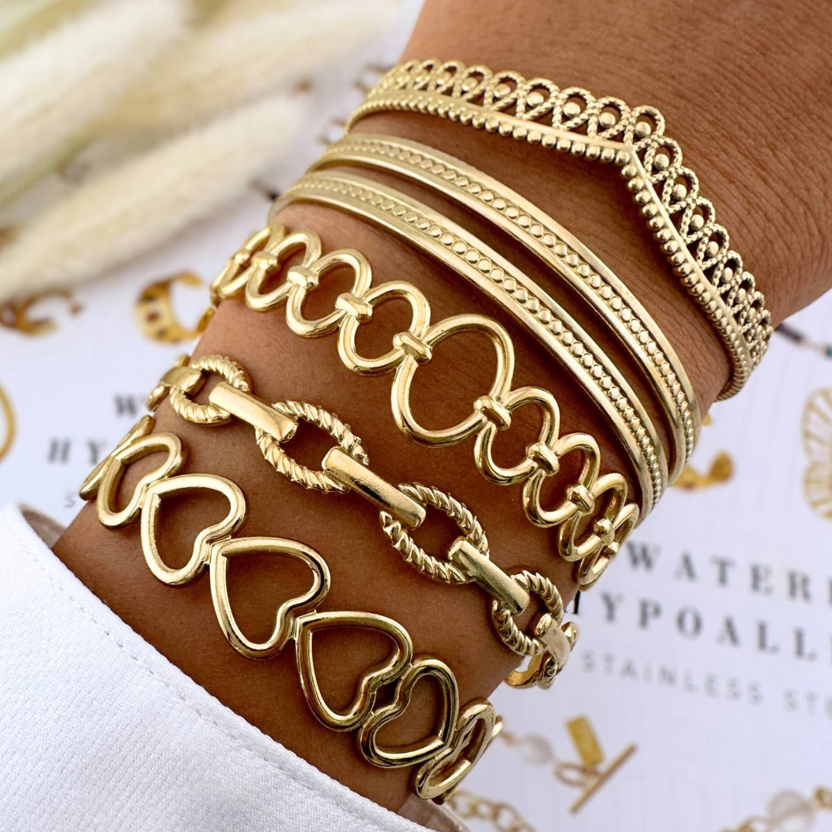 Hearts PVD Gold-Plated Steel Bracelet - Intensity