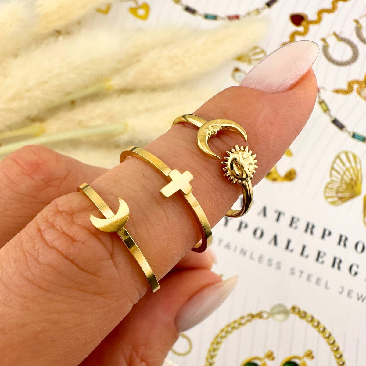 Crescent PVD Gold-Plated Stainless Steel Ring - Intensity