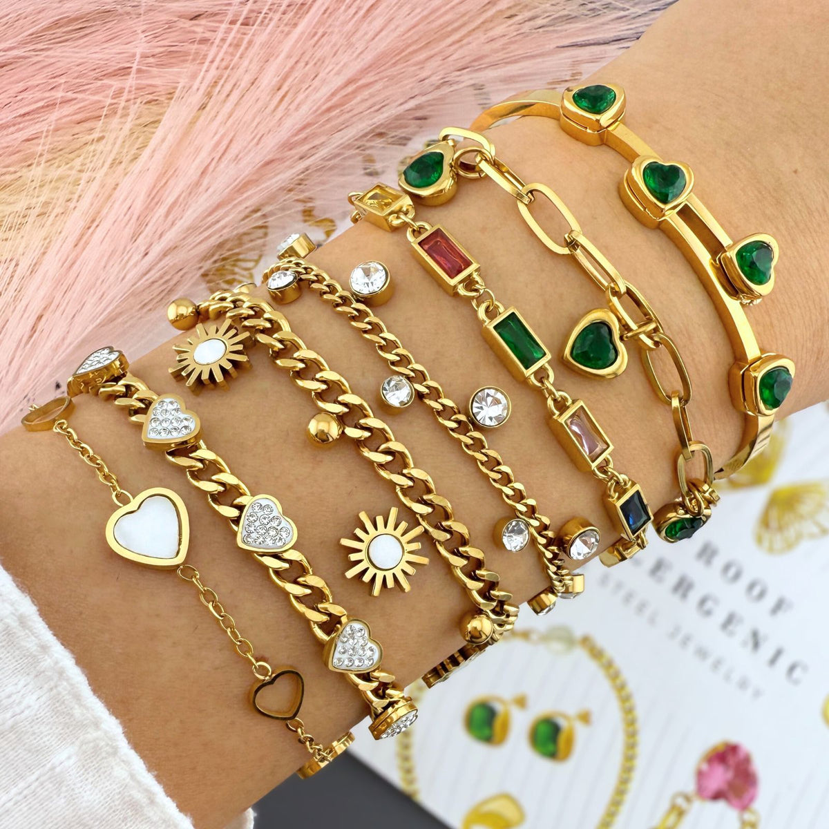 Hearts PVD Gold-Plated Steel Bracelet - Intensity
