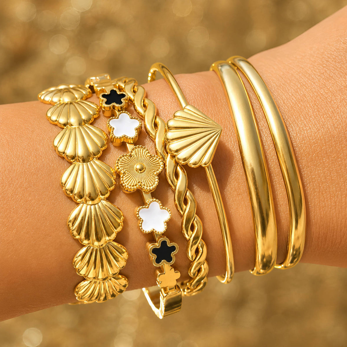 Seashells PVD Gold-Plated Steel Bracelet - Intensity